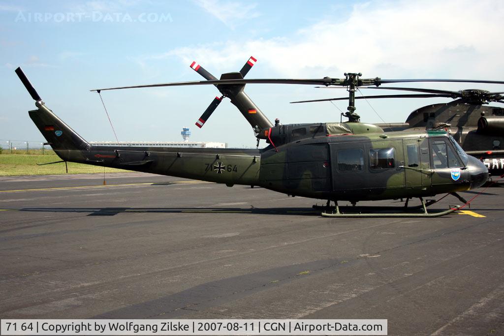 71 64, Bell (Dornier) UH-1D Iroquois (205) C/N 8224, visitor