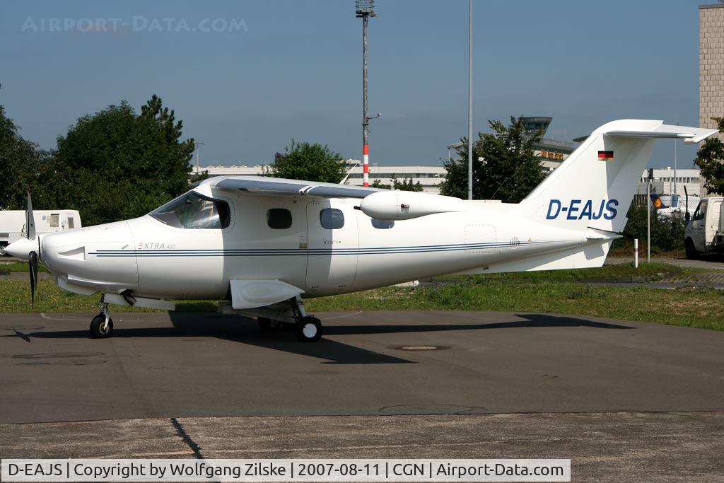 D-EAJS, 2000 Extra EA-400 C/N 11, visitor