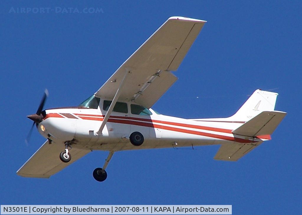 N3501E, 1978 Cessna 172N C/N 17271571, Touch and Go 17L