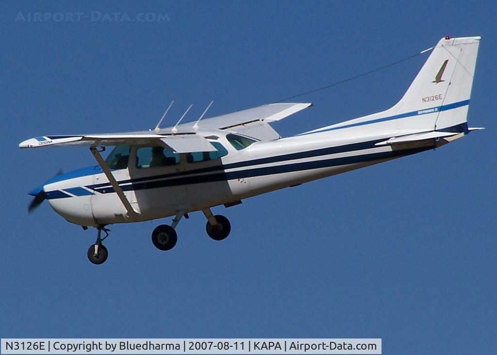 N3126E, 1978 Cessna 172N C/N 17271446, Landing 17L