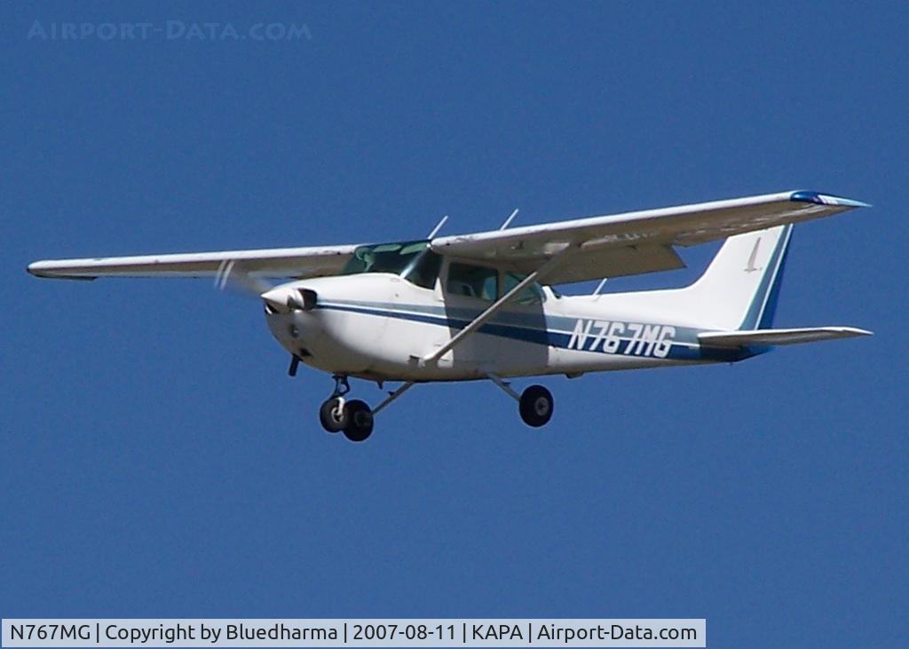 N767MG, 1977 Cessna 172N C/N 172-68575, Touch and Go 17L