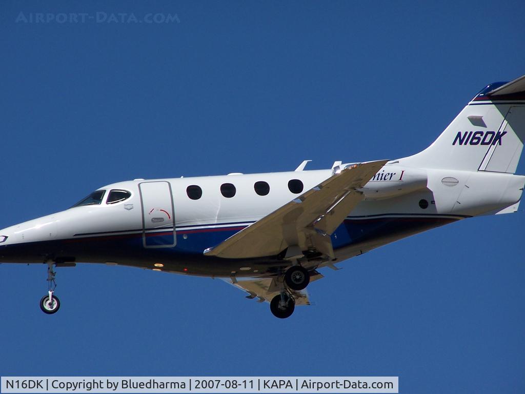 N16DK, 2001 Raytheon Aircraft Company 390 C/N RB-19, Landing 17L