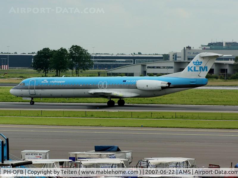 PH-OFB, 1989 Fokker 100 (F-28-0100) C/N 11247, PH-OFB lining up for take-off on a grey morning