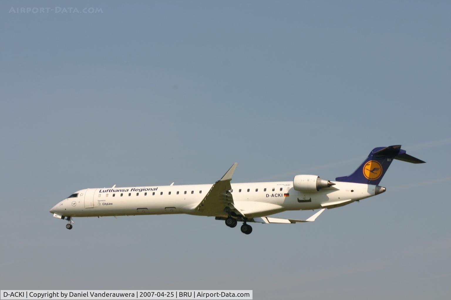 D-ACKI, 2006 Bombardier CRJ-900LR (CL-600-2D24) C/N 15088, descending to rwy 25L
