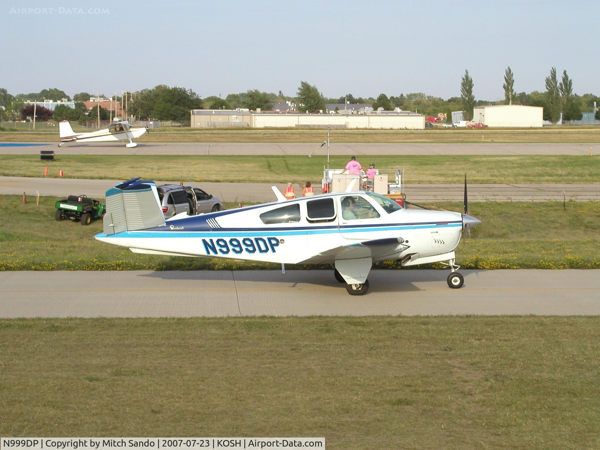 N999DP, 1971 Beech V35B Bonanza C/N D-9263, EAA AirVenture 2007.