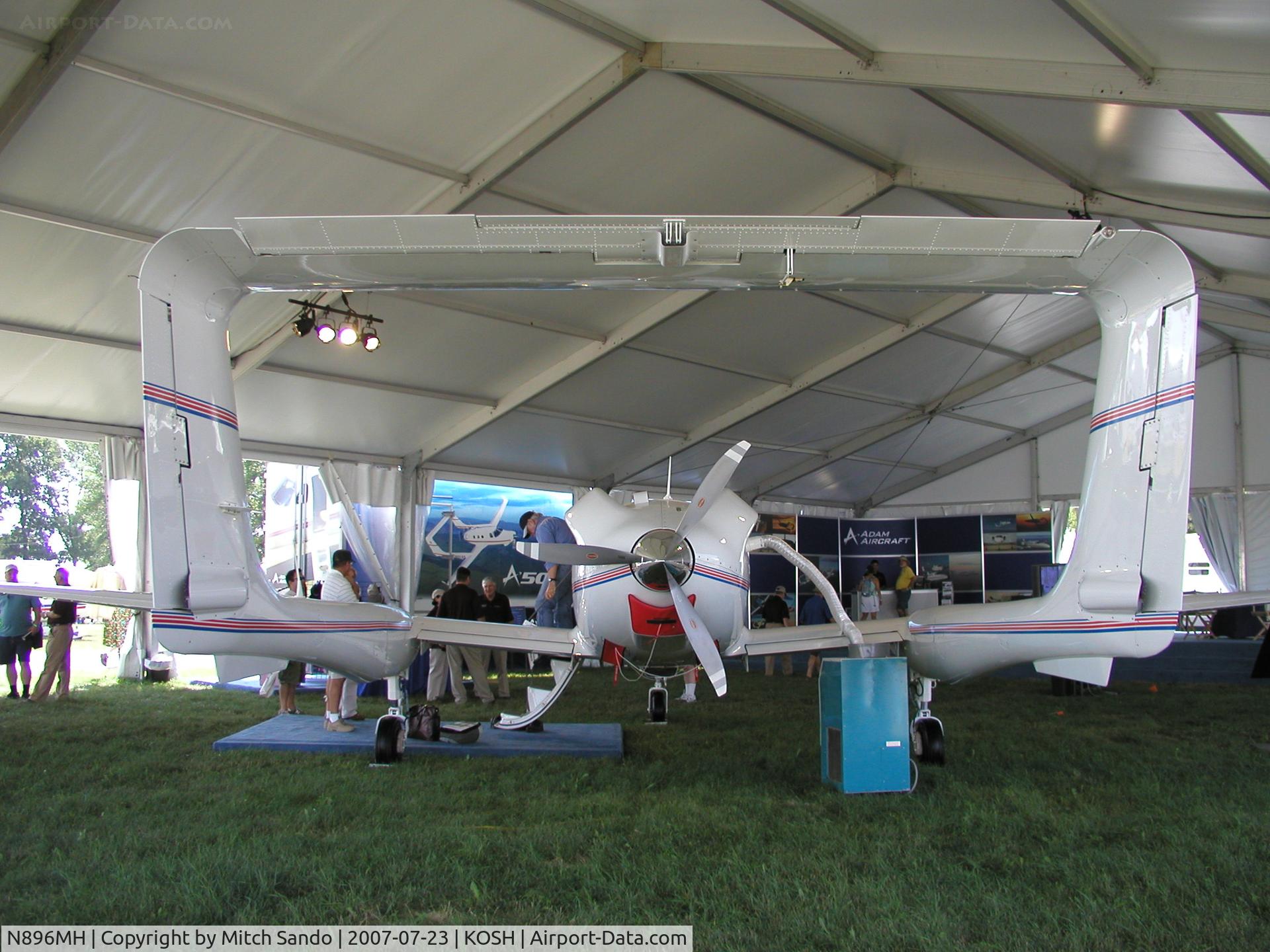 N896MH, 2006 Adam Aircraft A500 C/N 0008, EAA AirVenture 2007.