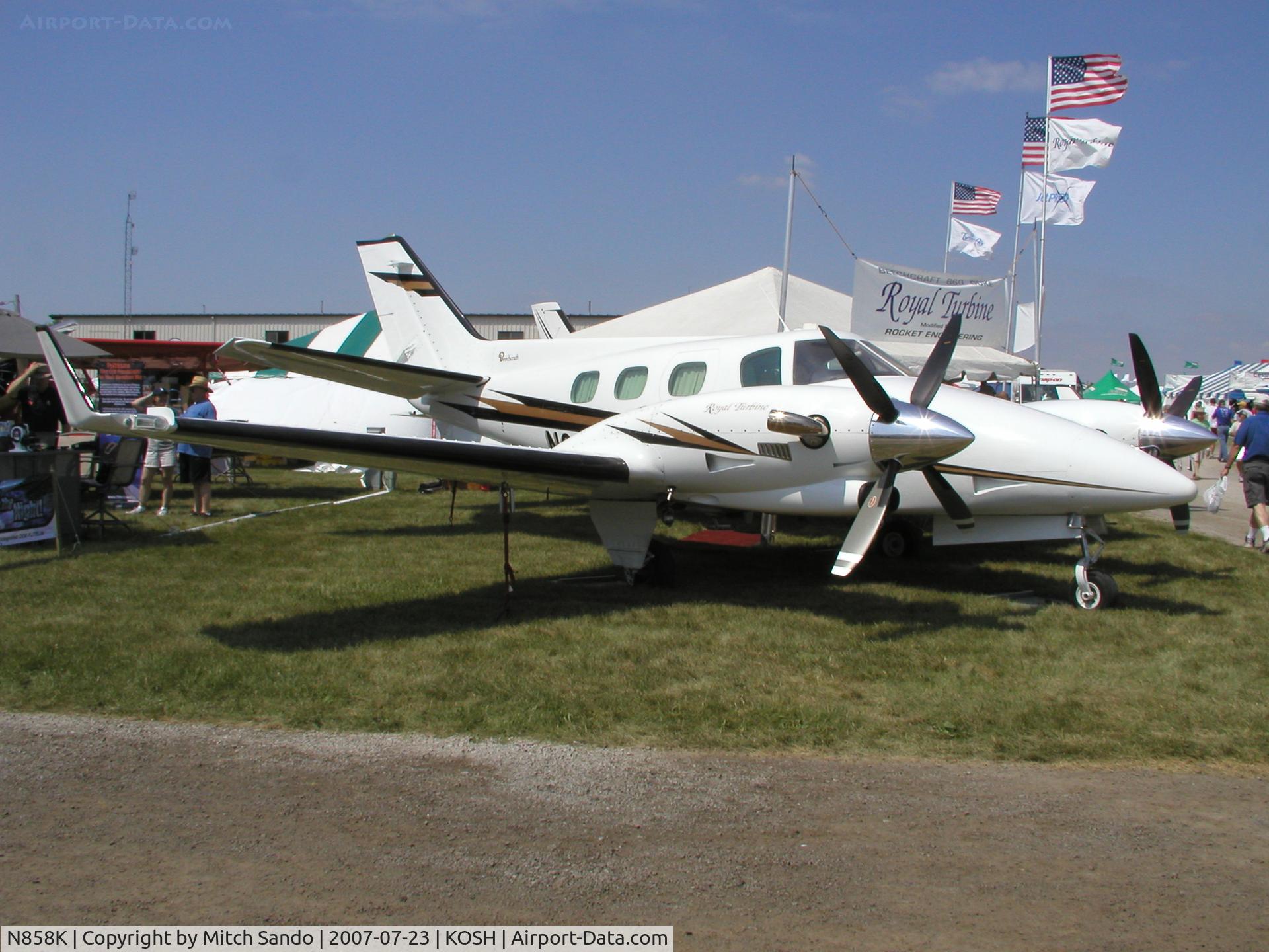 N858K, 1981 Beech B-60 Duke C/N P-574, EAA AirVenture 2007.