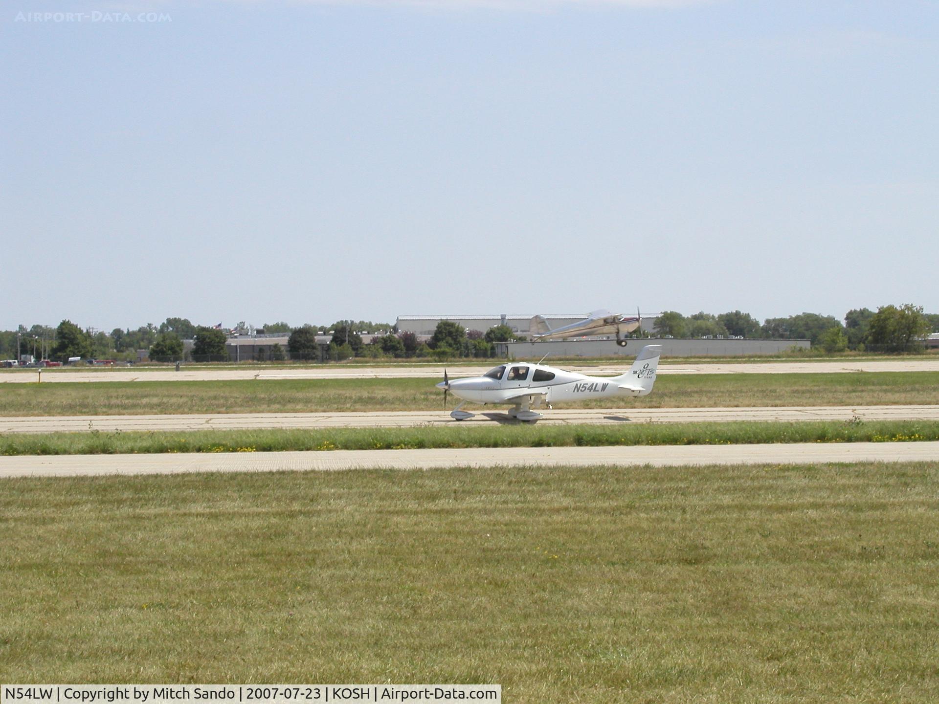 N54LW, 2007 Cirrus SR22 C/N 2407, EAA AirVenture 2007.