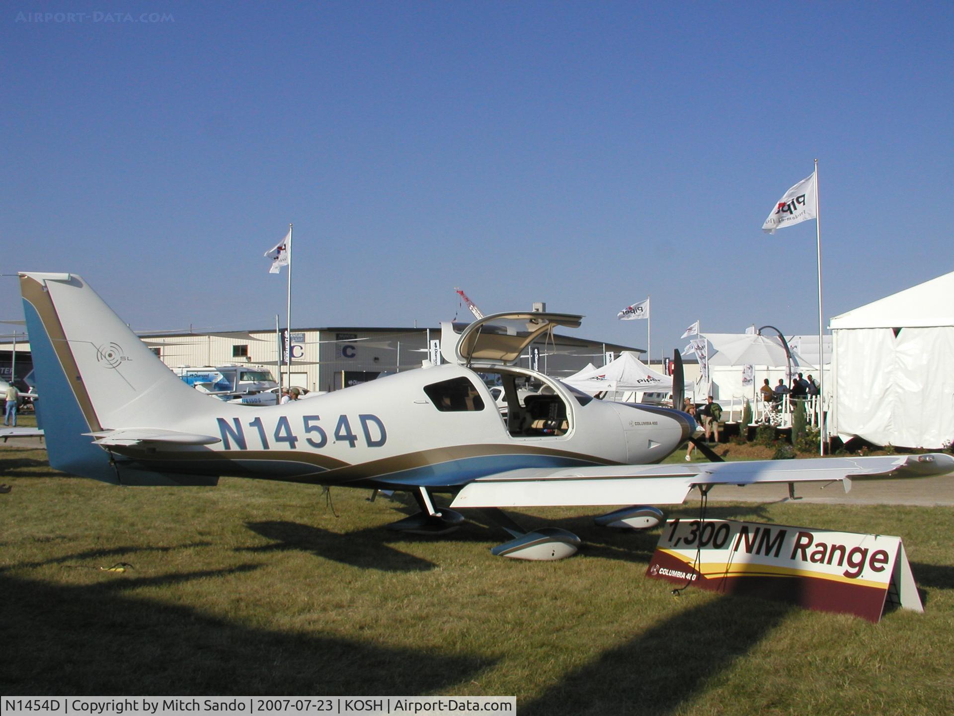 N1454D, 2007 Columbia Aircraft Mfg LC41-550FG C/N 41743, EAA AirVenture 2007.