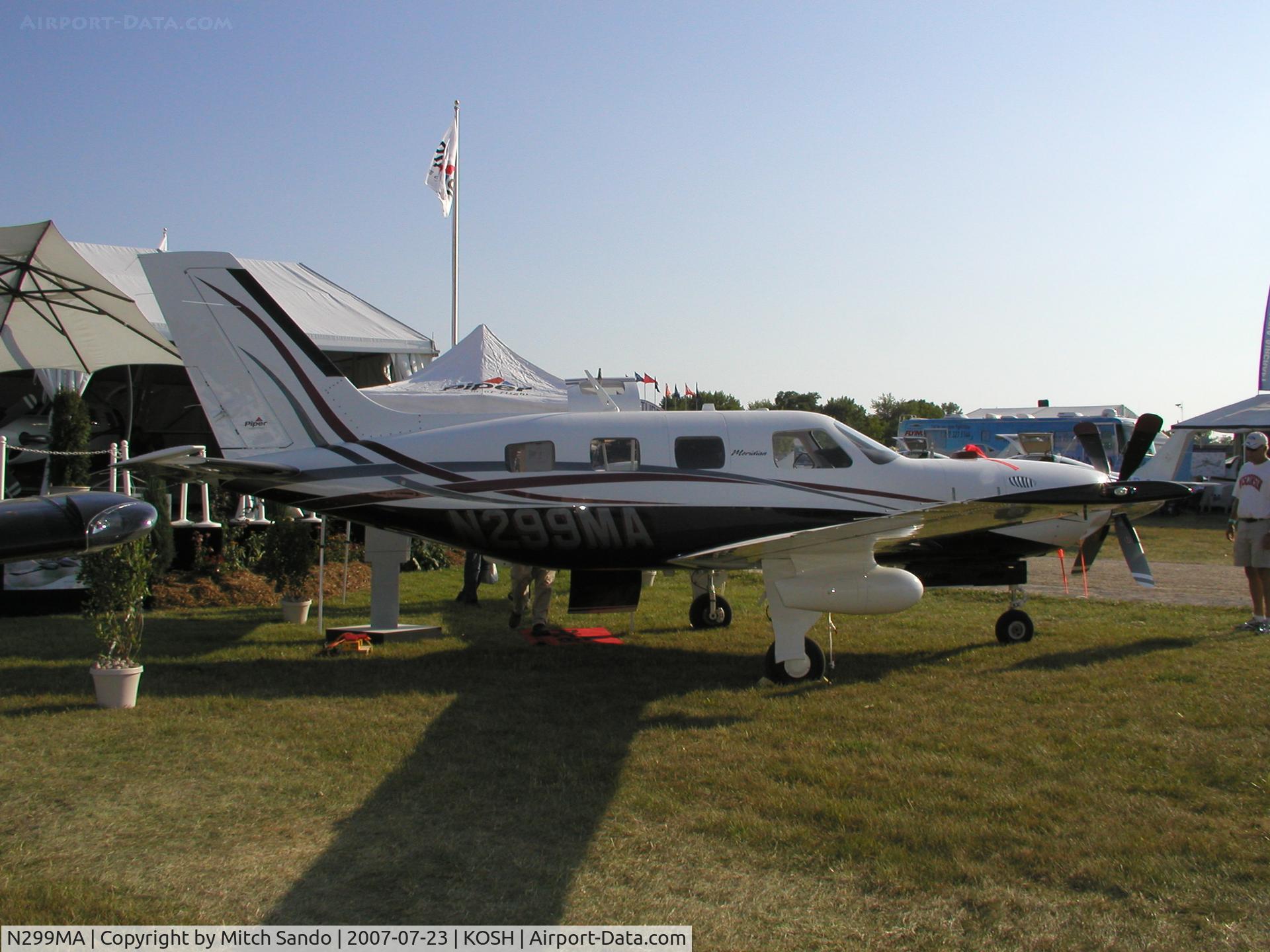N299MA, 2007 Piper PA-46-500TP C/N 4697294, EAA AirVenture 2007.