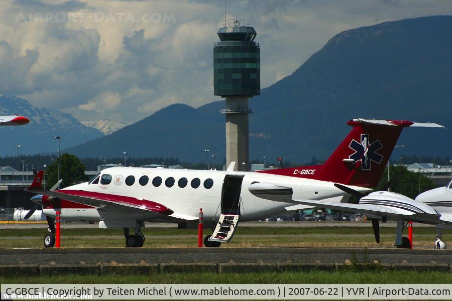 C-GBCE, 2006 Beech B300 King Air King Air C/N FL-502, C-GBCE from Northern Thunderbird Air used as a medevac aircraft
