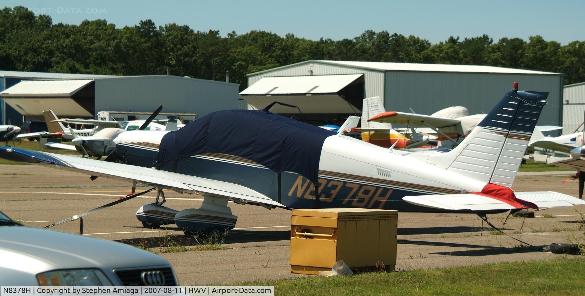 N8378H, 1981 Piper PA-28-161 C/N 28-8116208, On the ramp at Brookhaven...