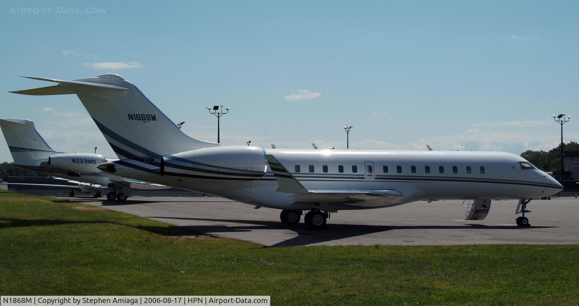 N1868M, 2000 Bombardier BD-700-1A10 Global Express C/N 9069, On the ramp at Westchester...