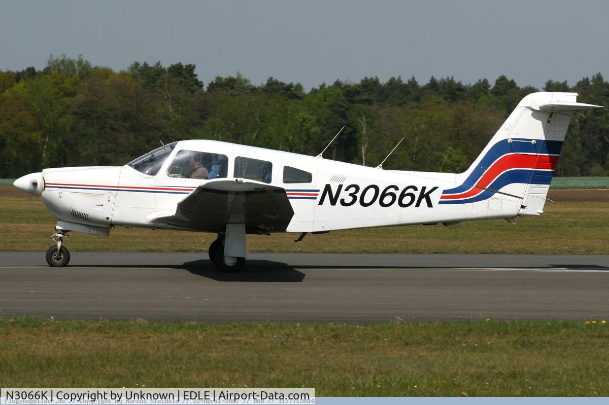 N3066K, 1978 Piper PA-28RT-201 Arrow IV C/N 28R-7918005, Taxiing in EDLE (Dinslaken,Germany)