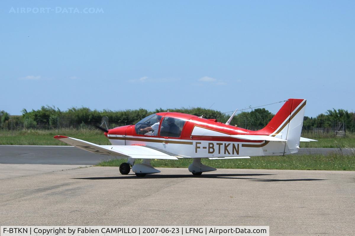 F-BTKN, Robin DR-400-160 Chevalier C/N 715, LFNG Candillargues