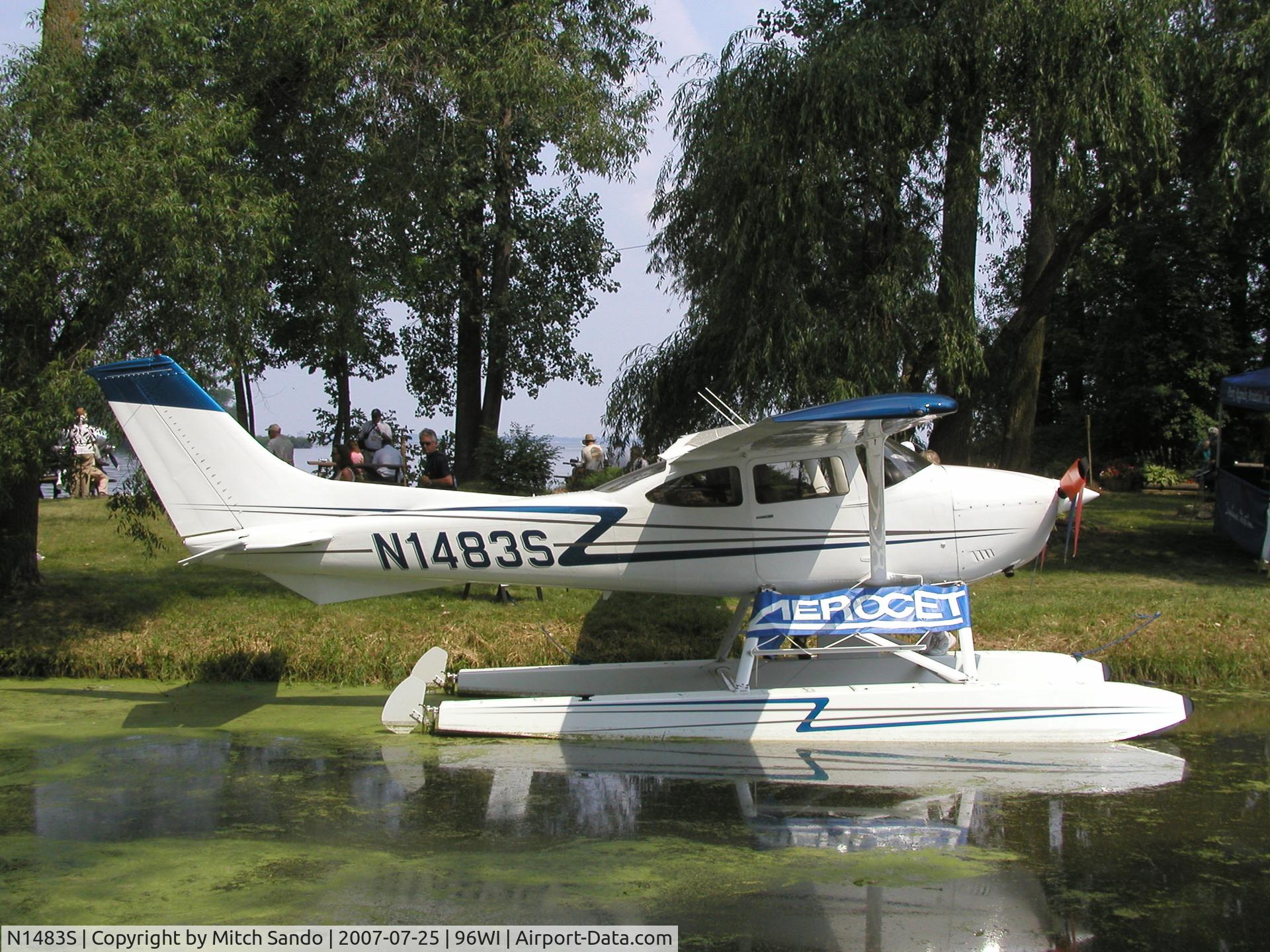 N1483S, 1976 Cessna 182P Skylane C/N 18265030, EAA AirVenture 2007.