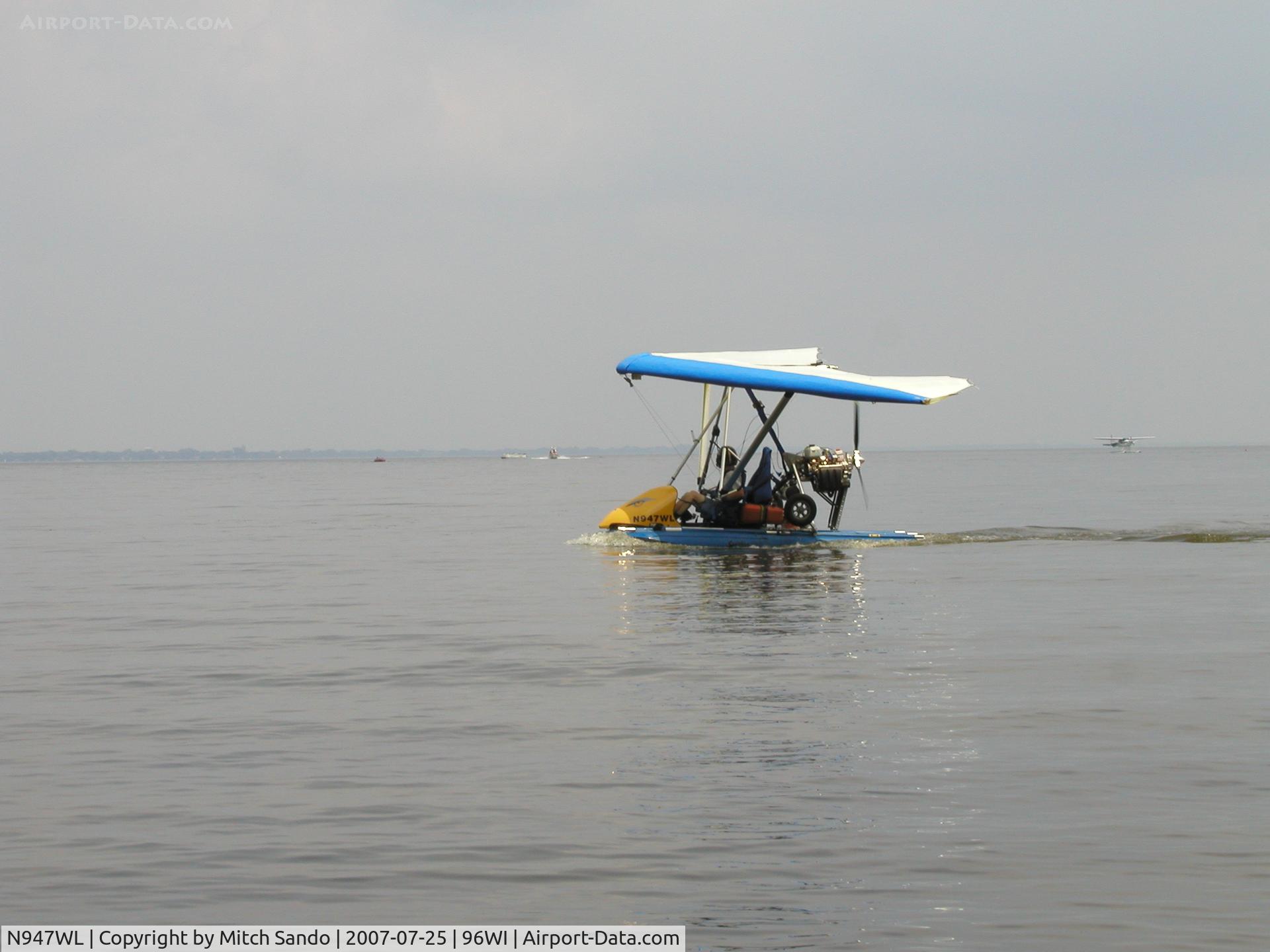 N947WL, 1999 J & J Ultralights Seawing C/N SWJ582105001, EAA AirVenture 2007.