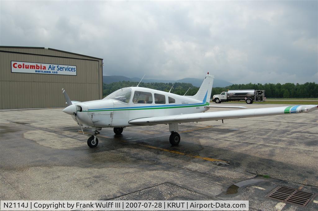 N2114J, 1978 Piper PA-28-161 Cherokee Warrior II C/N 28-7916224, Nice Aircraft, She needs a new paint job!
