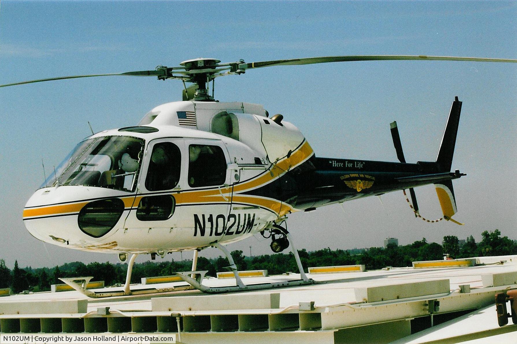 N102UM, 1981 Aerospatiale AS-355E TWIN STAR C/N 5075, Photo taken on rooftop helipad of San Joaquin Community Hospital in Bakersfield, CA
