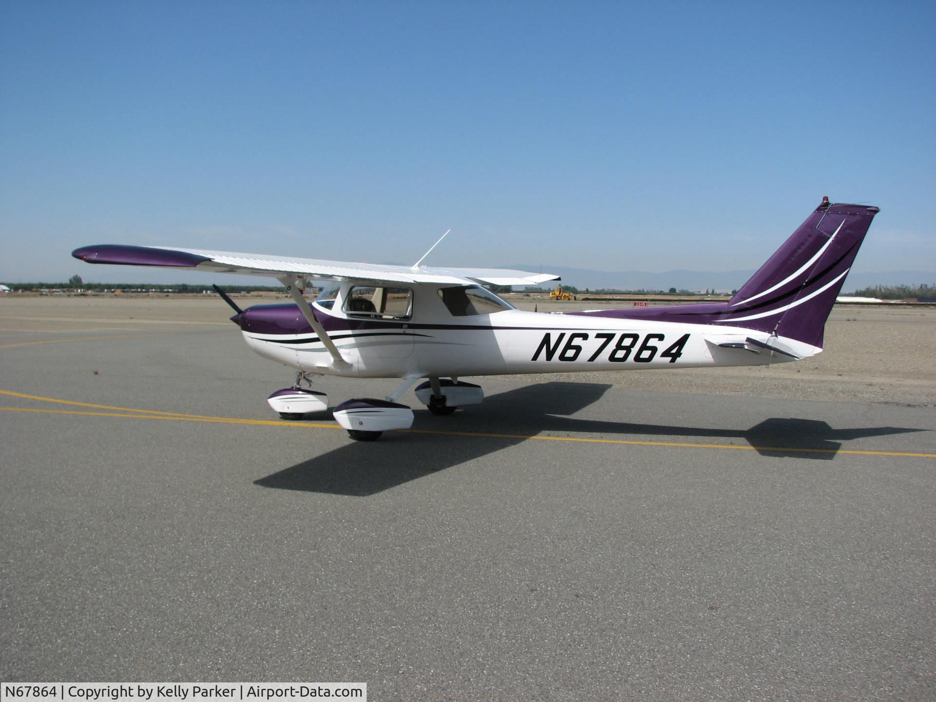 N67864, 1978 Cessna 152 C/N 15282068, New paint by Norcal Aircraft located in Orland CA.