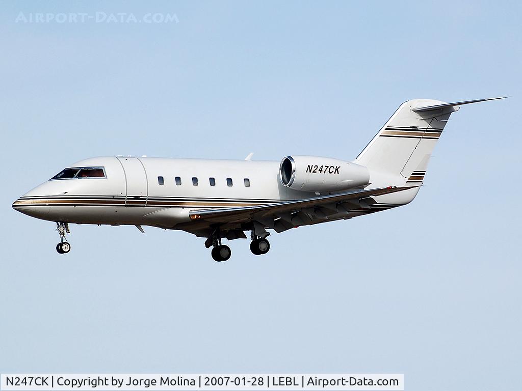 N247CK, 1982 Canadair Challenger 600S (CL-600-1A11) C/N 1045, Clear to land RWY 25R.