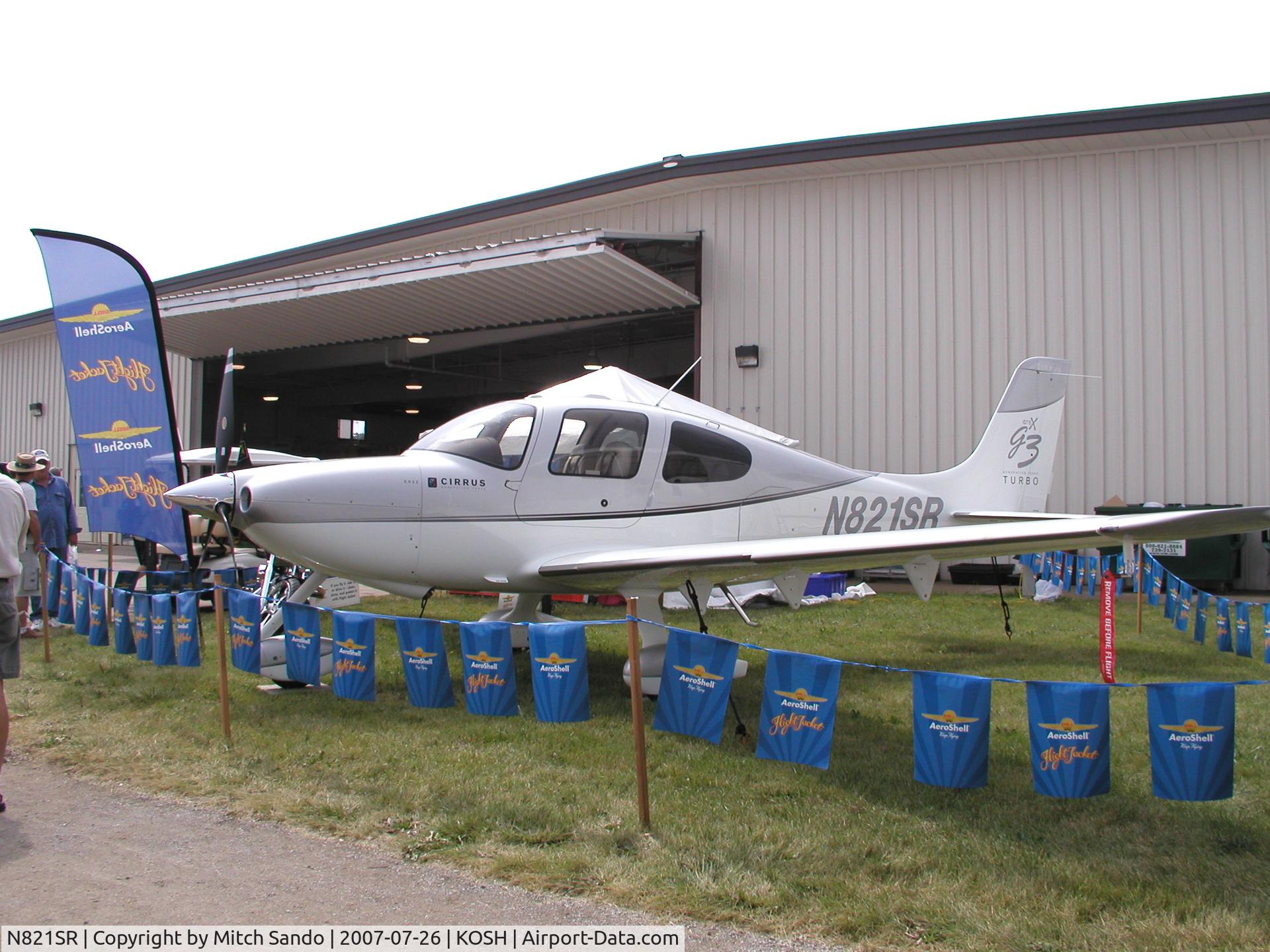 N821SR, 2007 Cirrus SR22 C/N 2614, EAA AirVenture 2007.