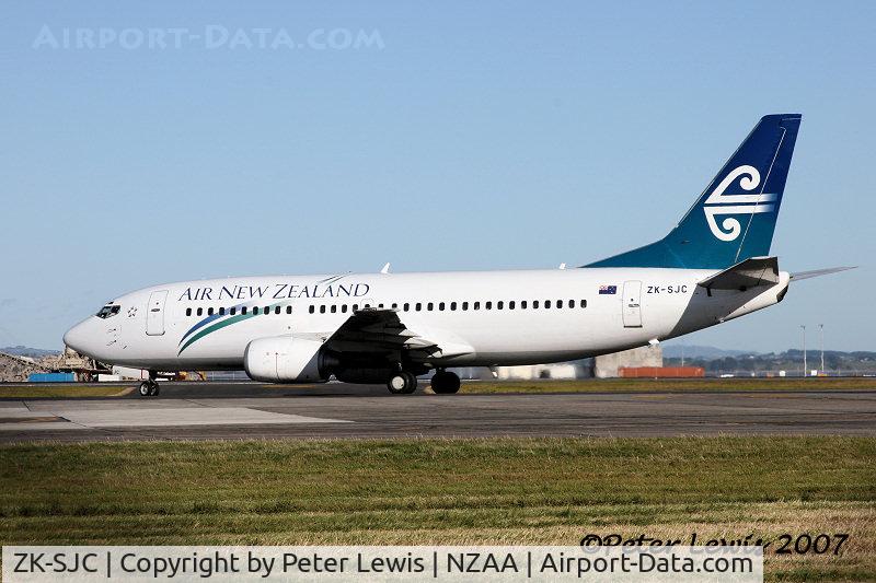 ZK-SJC, 1998 Boeing 737-3U3 C/N 28738, Air New Zealand domestic