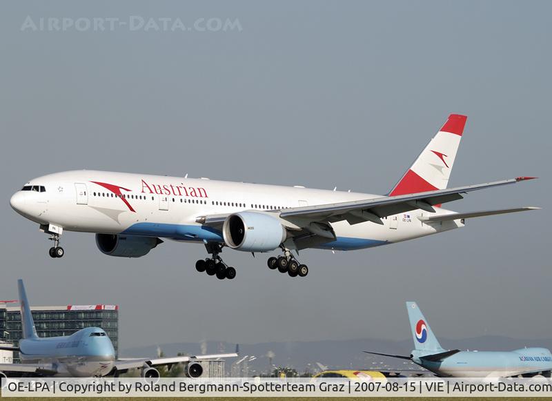 OE-LPA, 1997 Boeing 777-2Z9/ER C/N 28698, Boeing 777-2Z9