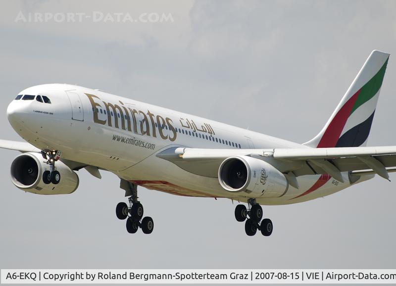 A6-EKQ, 1998 Airbus A330-243 C/N 248, A 300-243