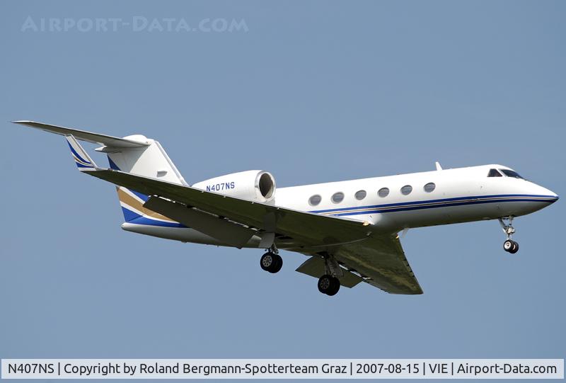 N407NS, 2000 Gulfstream Aerospace G-IV C/N 1407, Gulfstream G-IV