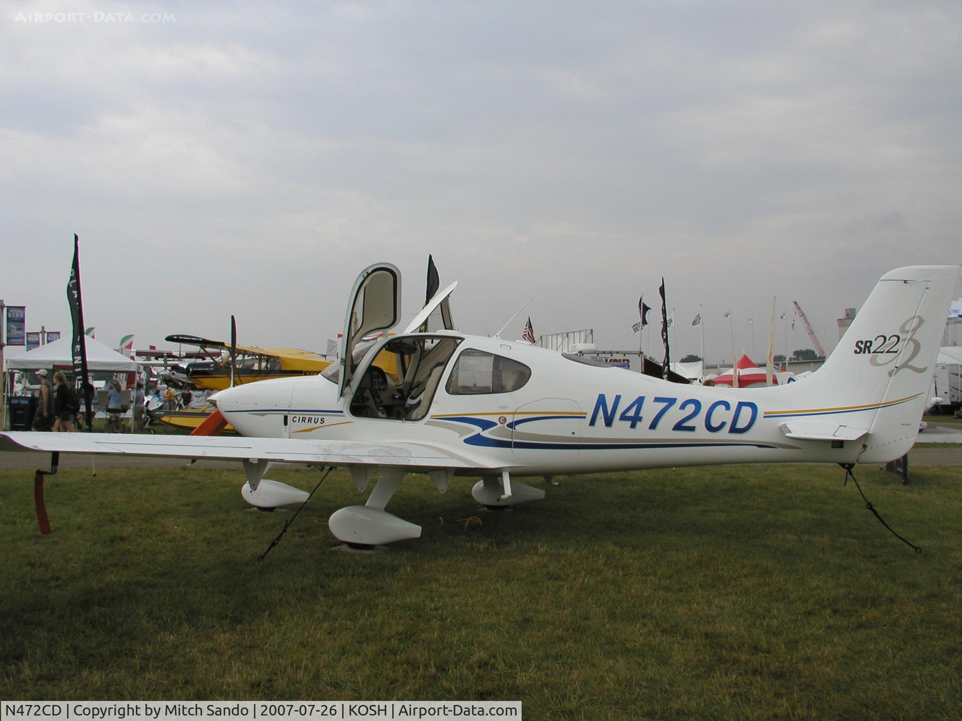 N472CD, 2004 Cirrus SR22 G2 C/N 1197, EAA AirVenture 2007.