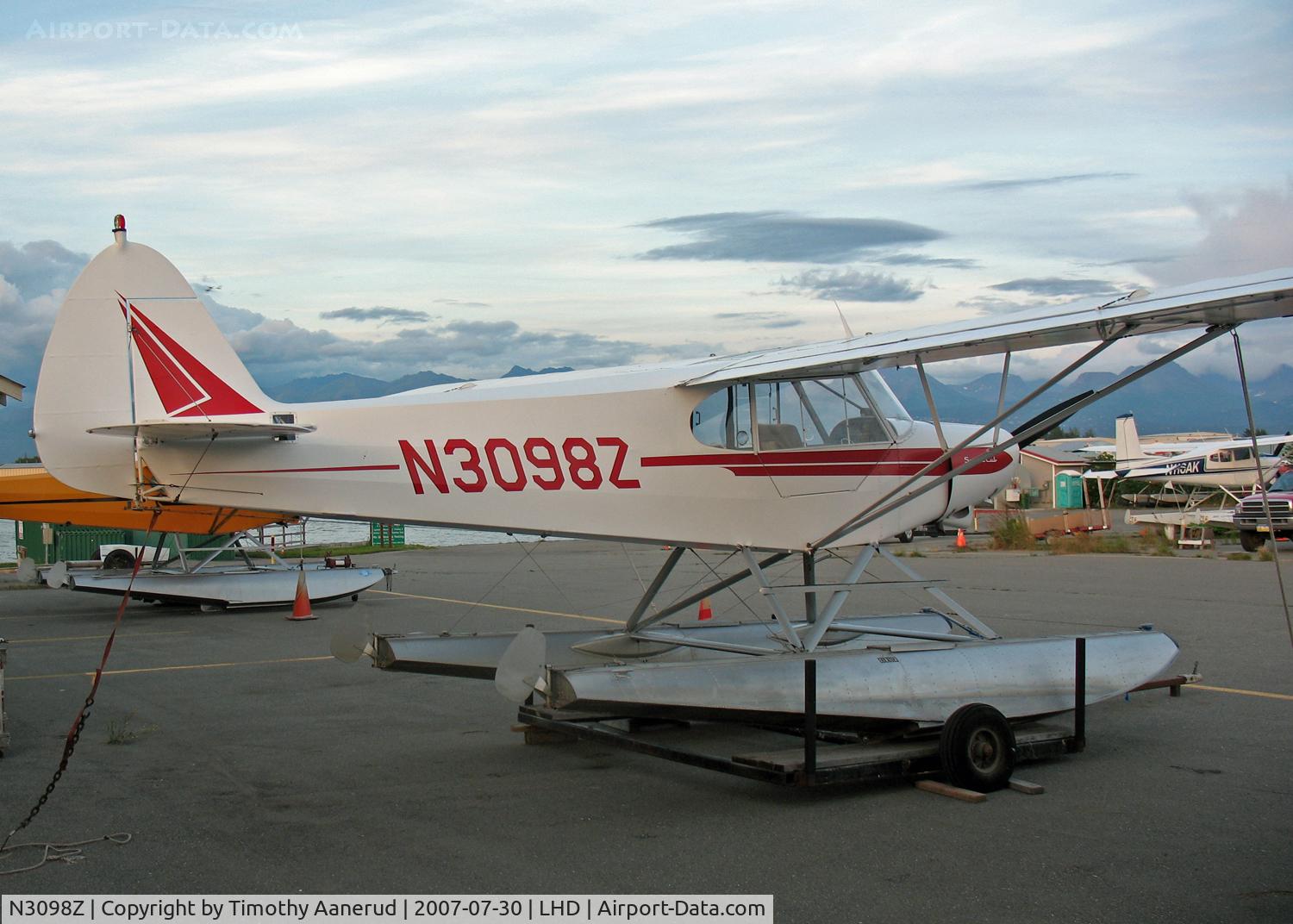 N3098Z, 1959 Piper PA-18-150 Super Cub C/N 18-7169, Parked by Lake Hood