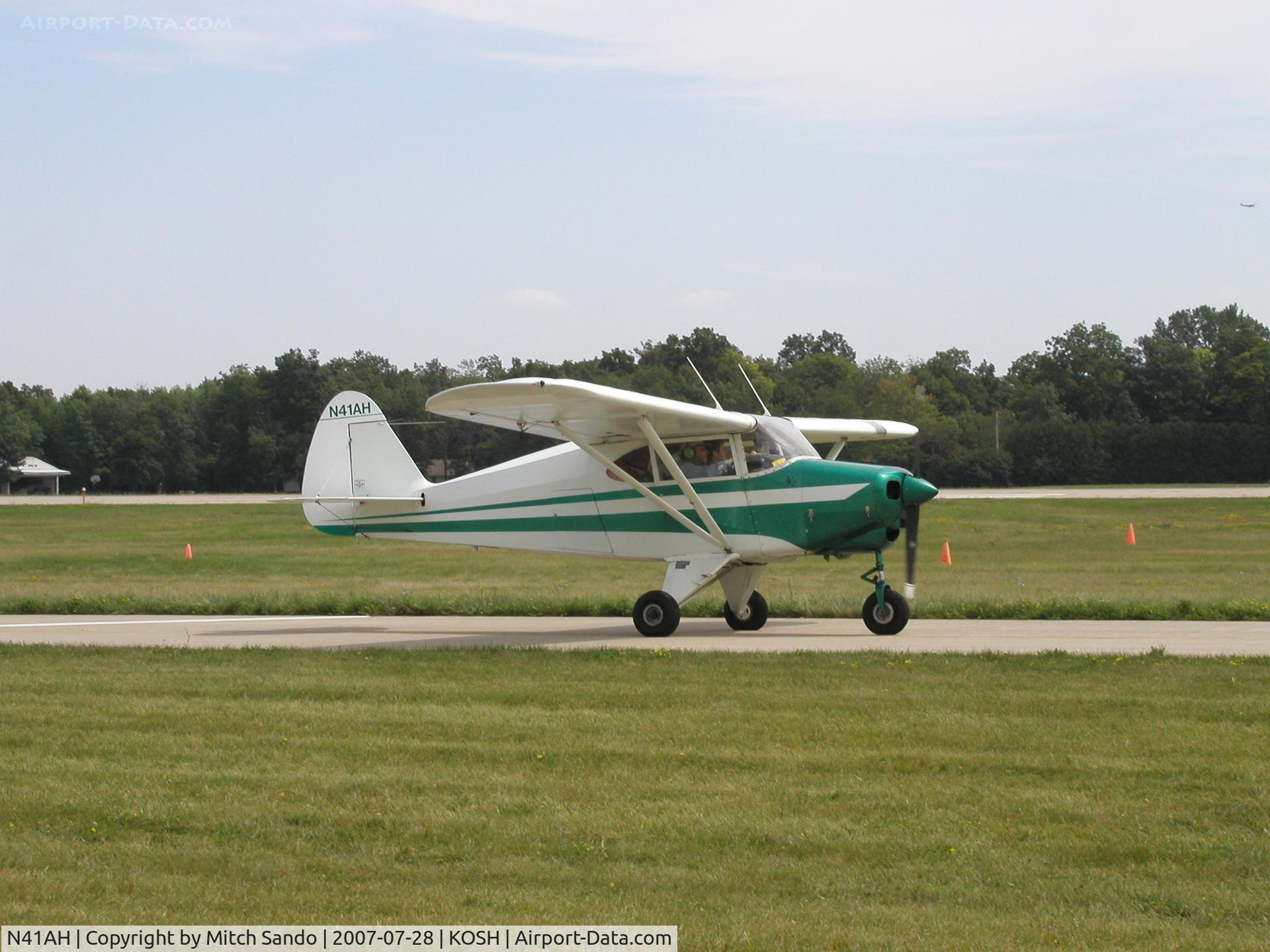 N41AH, 1954 Piper PA-22-135 Tri-Pacer C/N 22-1899, EAA AirVenture 2007.