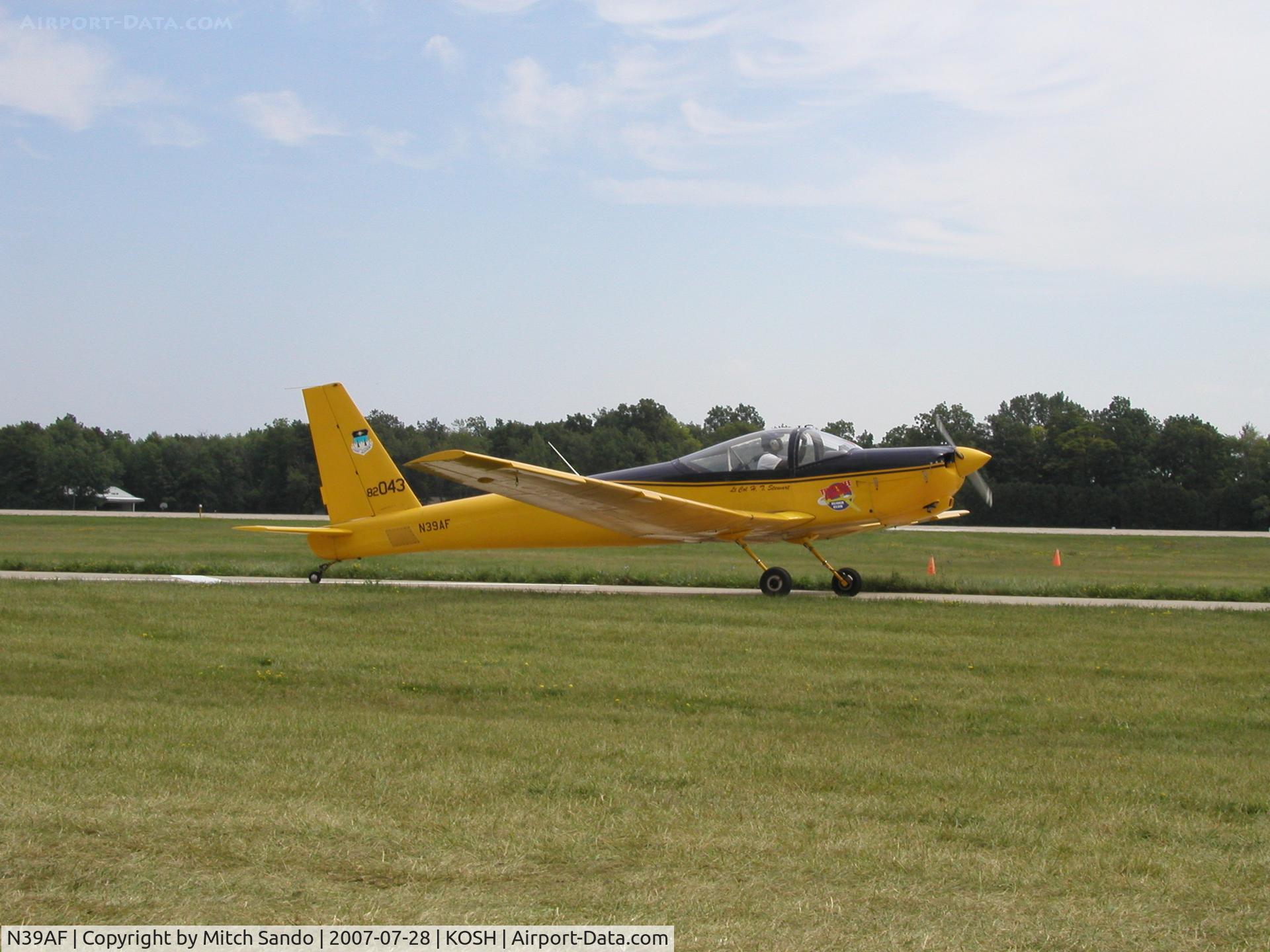 N39AF, 1983 Schweizer SGM 2-37 C/N 9, EAA AirVenture 2007.
