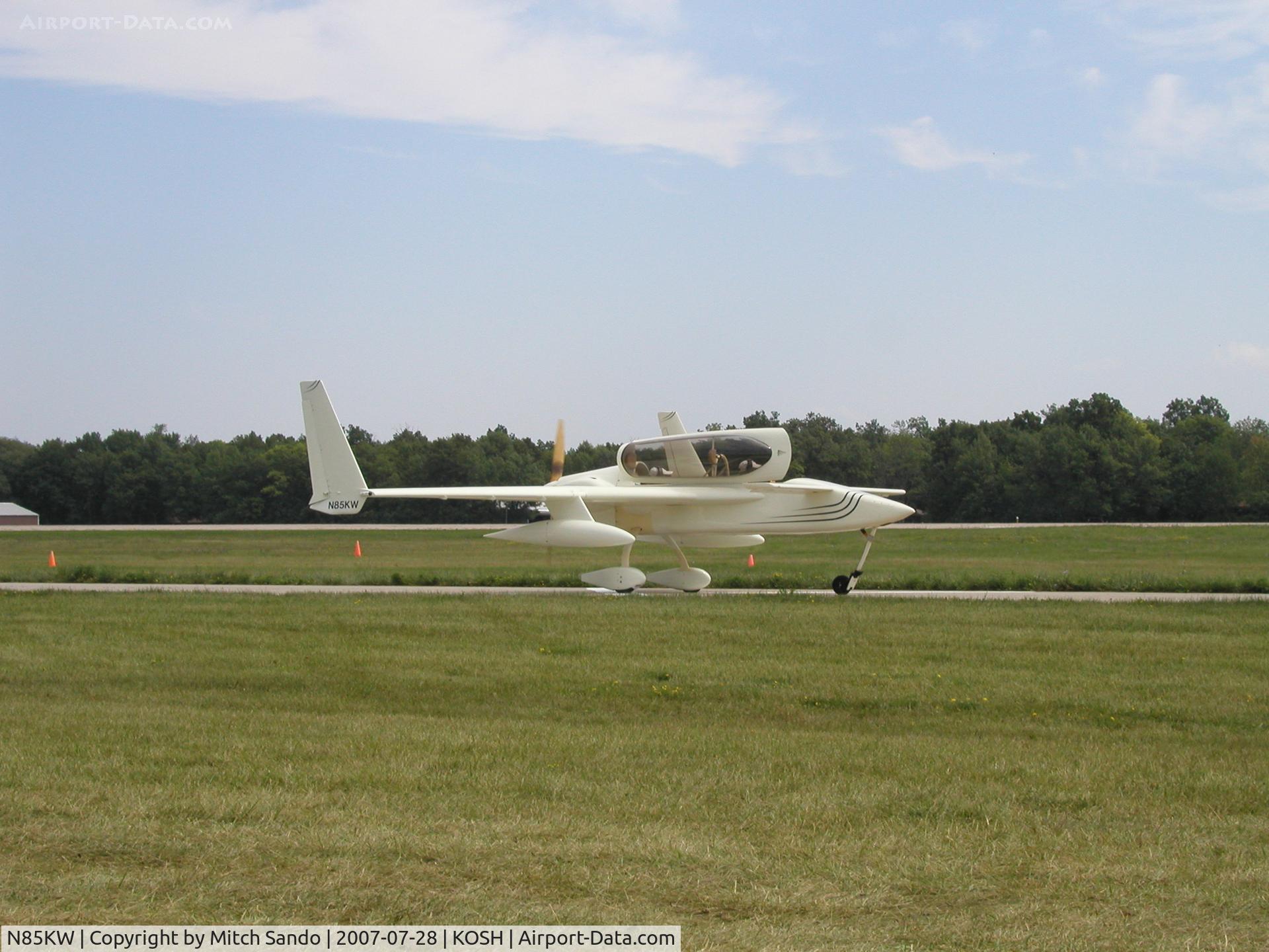 N85KW, 1987 Rutan Long-EZ C/N 1618, EAA AirVenture 2007.