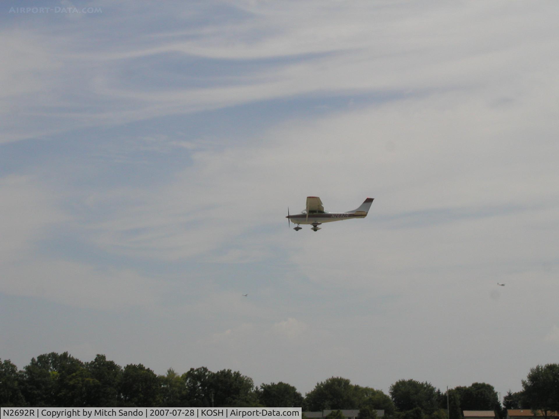 N2692R, 1967 Cessna 182K Skylane C/N 18258392, EAA AirVenture 2007.