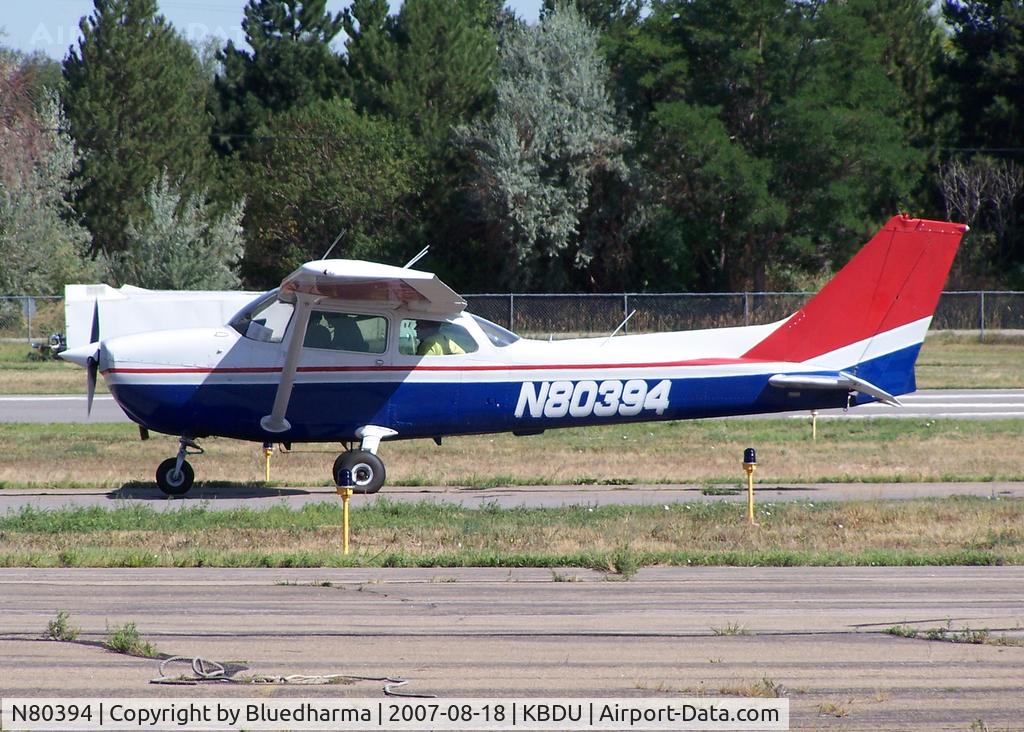 N80394, 1976 Cessna 172M C/N 17266568, Taxi for takeoff.