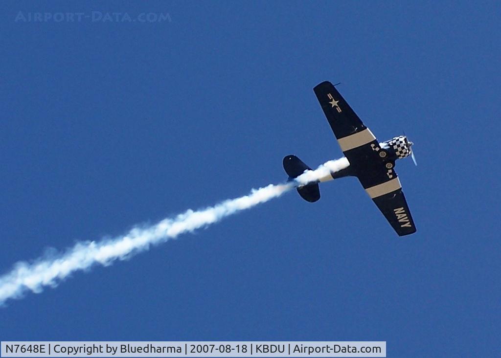 N7648E, 1942 North American SNJ-3 Texan C/N 78-6987, Trophy Hunter In action above the Boulder Airport