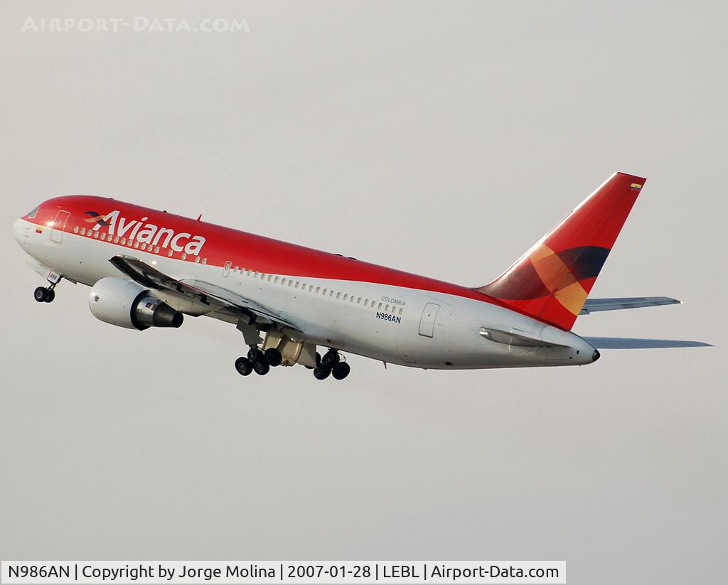 N986AN, 1990 Boeing 767-259 C/N 24835, Taking off RWY 25L to BogotÃ¡(AVA 019).