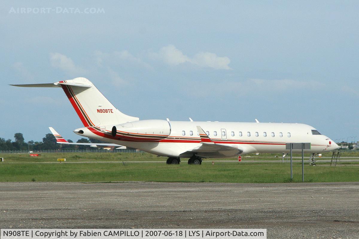 N908TE, 2001 Bombardier BD-700-1A10 Global Express C/N 9097, 9097