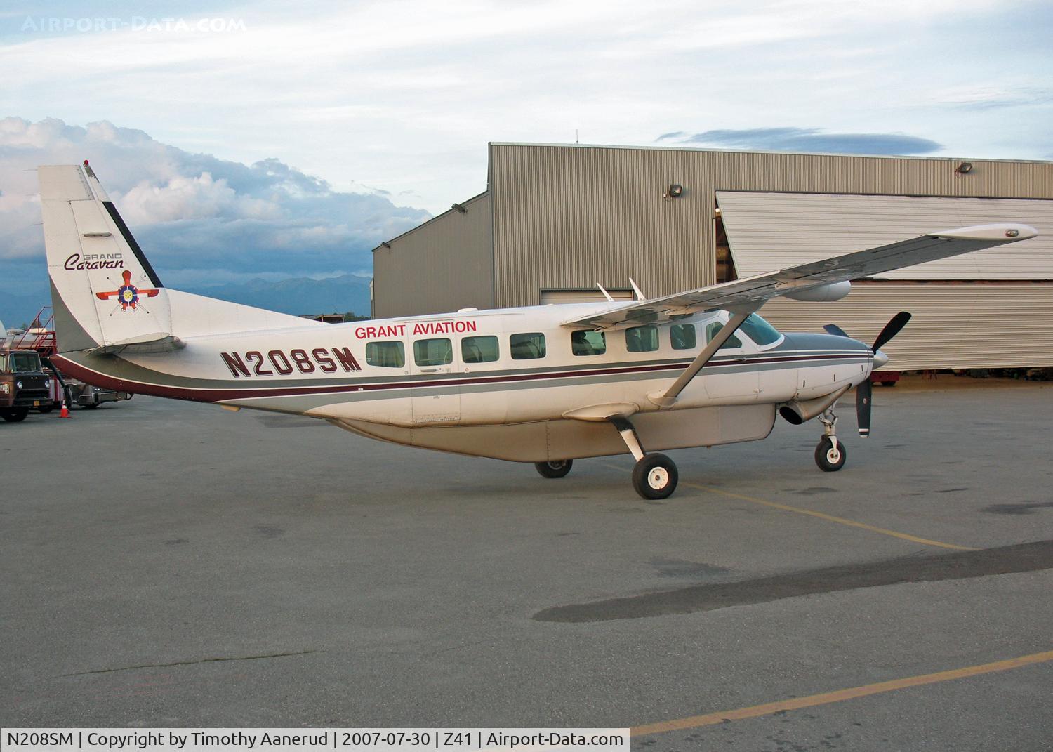 N208SM, 1999 Cessna 208B Grand Caravan C/N 208B-0749, Parked by Lake Hood