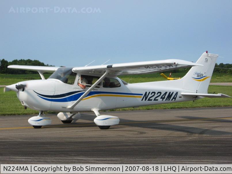 N224MA, 2000 Cessna 172S C/N 172S8613, Attending Wings of Victory Airshow - Lancaster, OH