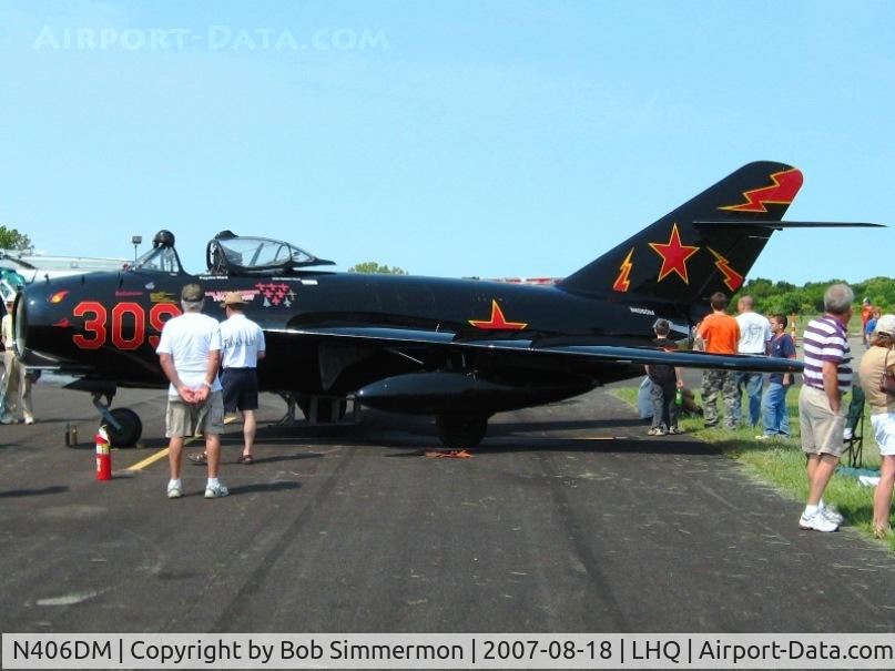 N406DM, 1957 Mikoyan-Gurevich MiG-17T C/N 0613, Wings of Victory Airshow - Lancaster, OH