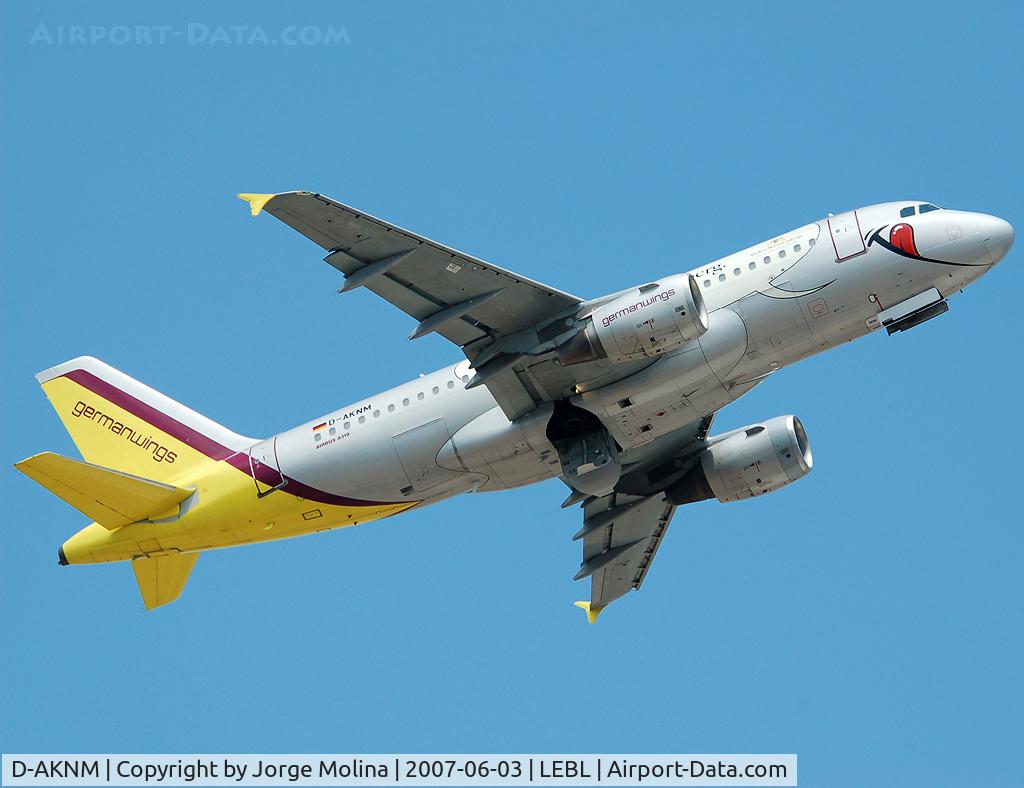 D-AKNM, 1999 Airbus A319-112 C/N 1089, Take off RWY 07R.