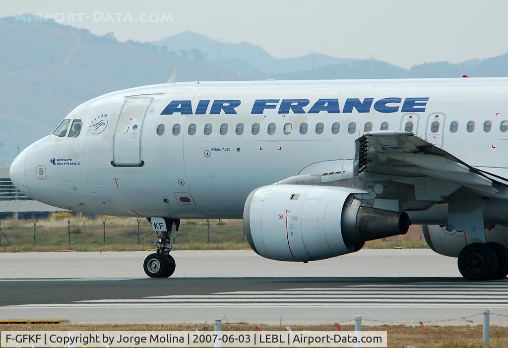 F-GFKF, 1988 Airbus A320-111 C/N 0020, Aligned on RWY 25L for take off.