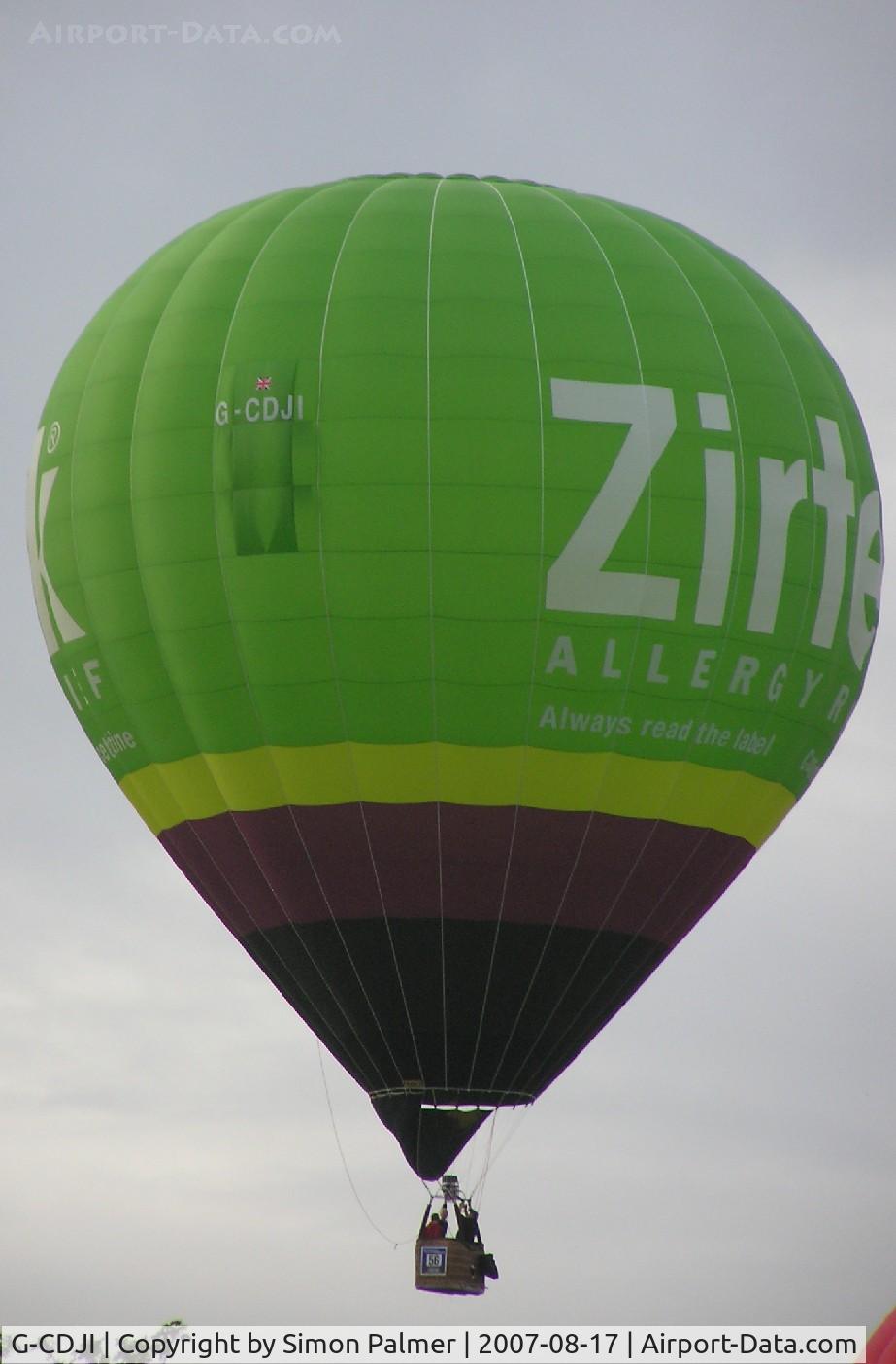 G-CDJI, 2005 UltraMagic M-120 C/N 120/12, Ultramagic balloon at Northampton