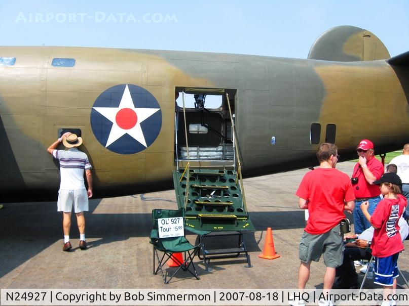 N24927, 1940 Consolidated Vultee RLB30 (B-24) C/N 18, B24 Liberator at Wings of Victory Airshow - Lancaster, OH