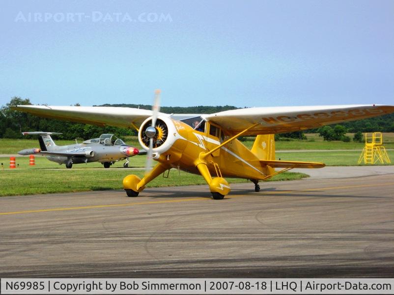 N69985, 1944 Stinson V77 Reliant C/N 77-390, Taking rides at the Wings of Victory Airshow - Lancaster, OH