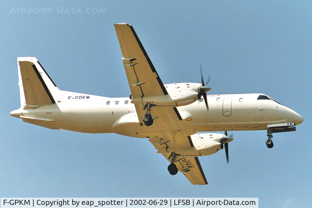 F-GPKM, 1990 Saab 340B C/N 340B-221, on final runway 34