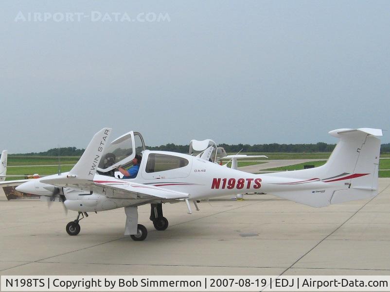 N198TS, 2006 Diamond DA-42 Twin Star C/N 42.AC002, Airfest 2007 - Bellefontaine, OH